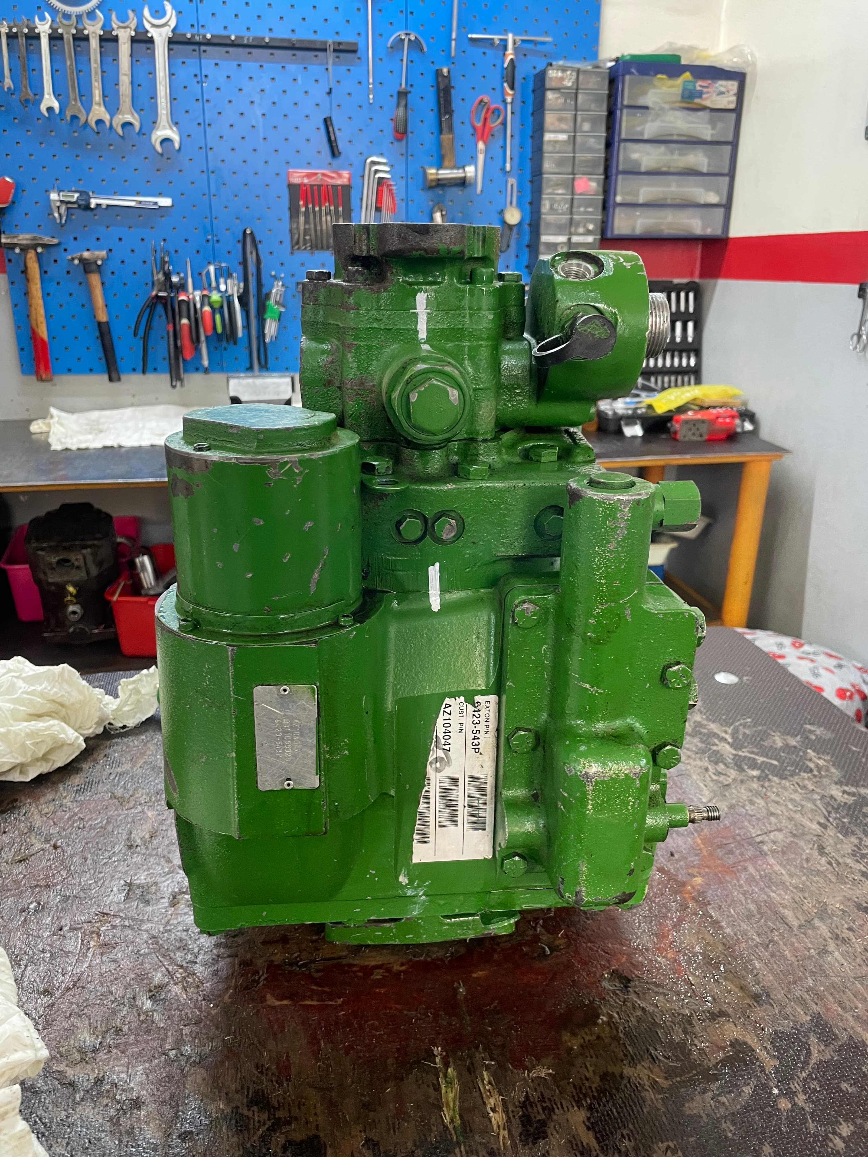 Гидронасос EATON 6423-543P с John Deere 7450: потеря мощности → дефектовка и восстановление узла — фото 1