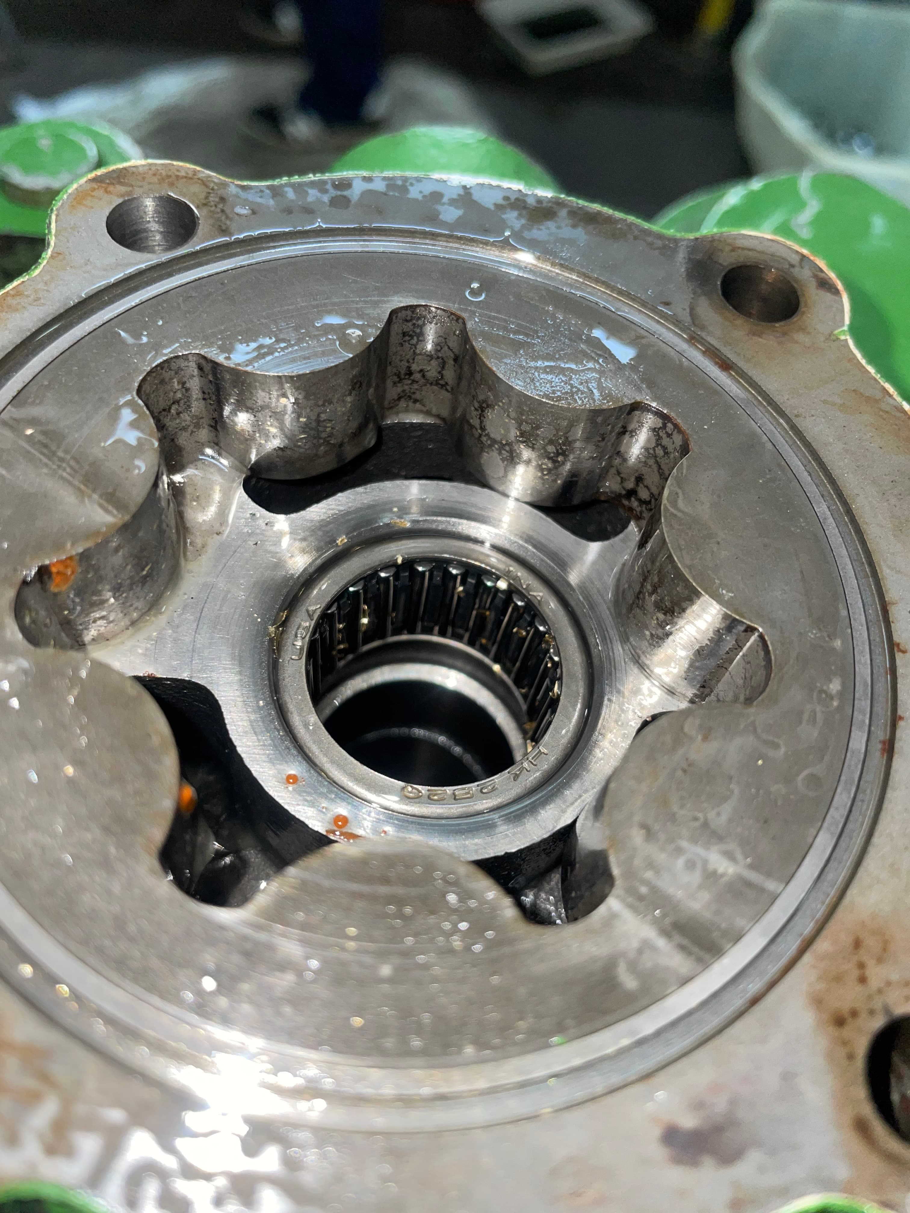 Гидронасос EATON 6423-543P с John Deere 7450: потеря мощности → дефектовка и восстановление узла — фото 2