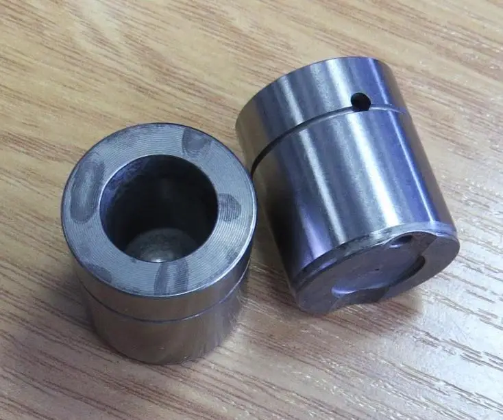 Поршень наклона R902438263