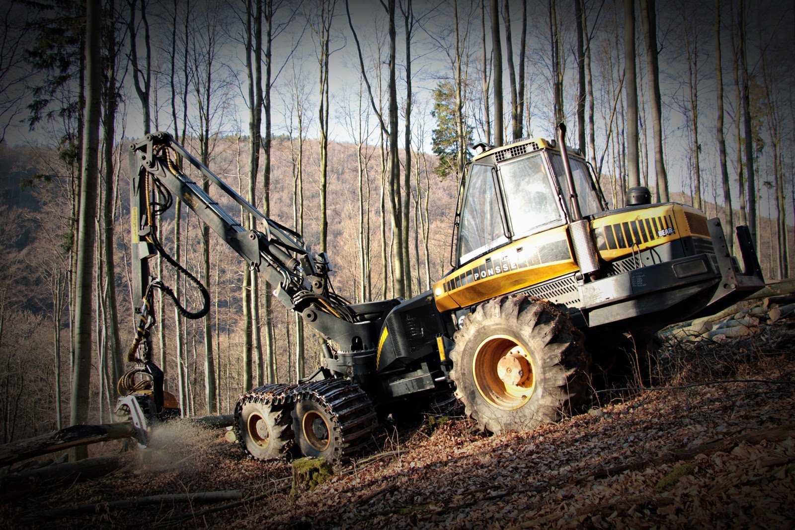 Ремонт гидронасоса и гидромотора харвестера PONSSE